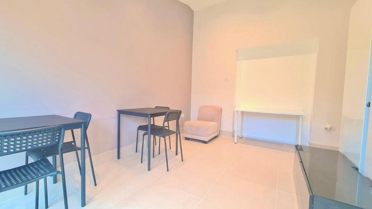 Cosy Room In East Ham London Exteriör bild